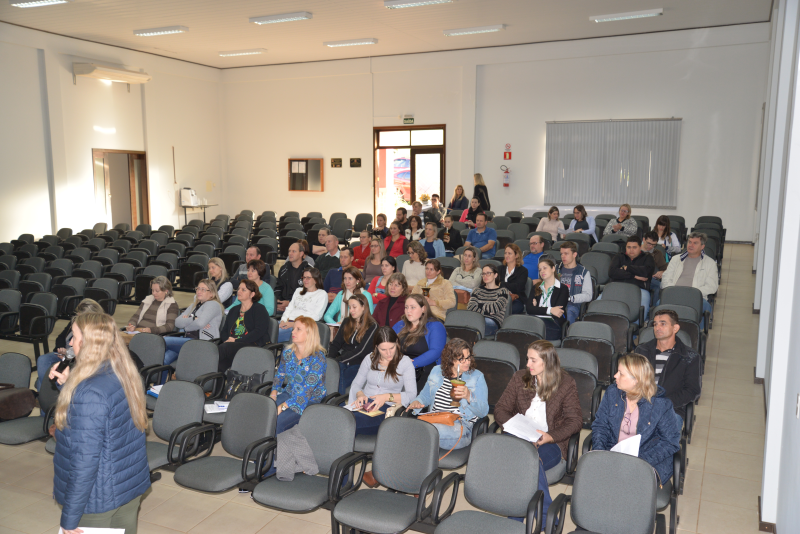 REALIZADA A CONFERÊNCIA DO PLANO MUNICIPAL DE EDUCAÇÃO EM NOVA CANDELÁRIA